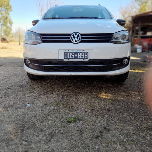 Imagen 15 de 16 de Volkswagen Suran 2014 1.6 Comfortline 101cv Ab