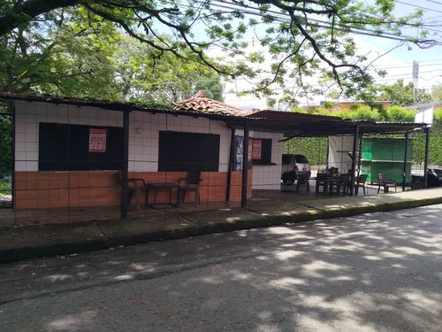 Arriendo Local En Ditaires