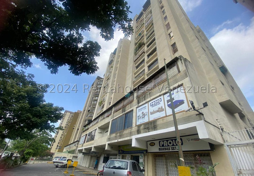 Apartamento En Venta La Urbina, Znip 24-24925