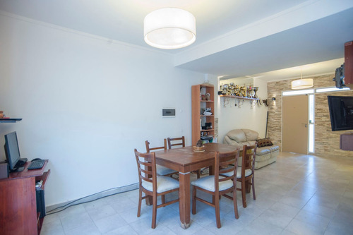 Venta Duplex 2 Dormitorios Los Hornos La Plata