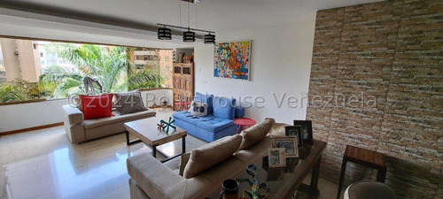 Fina Barro Vende Apartamento En Los Samanes 24-19908 Yf