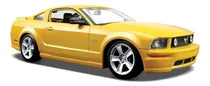 Comprar Auto a escala Maisto Mustang 2024-01-01 00:00:00 color amarillo