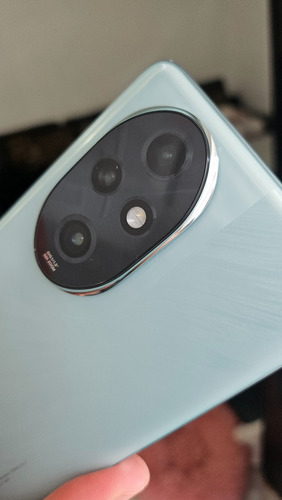 Honor 200 Pro 12gb+512gb 5200 Mah, Pantalla Oled Dual Sim Agua (Usado)