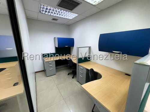 Oficina En Venta - Urb. Chacao.