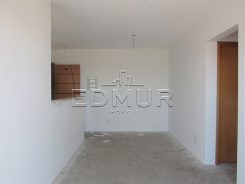 Imagem 1 de 15 de Apartamento - Utinga - Ref: 16987 - V-16987