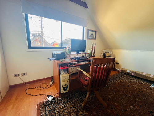 Casa 5d 3b Quincho Dentro De Pje. Cerrado Con Portón Automát
