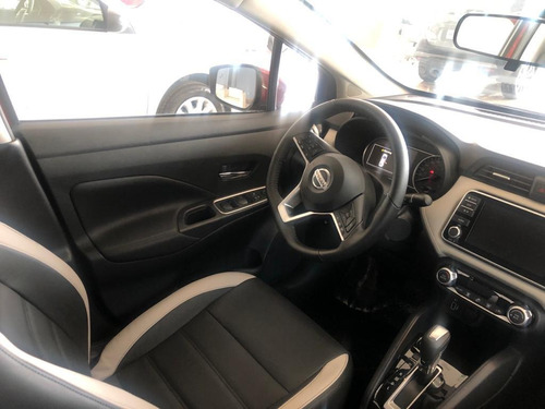 Imagen 3 de 15 de Nissan Versa Advance Cvt #05