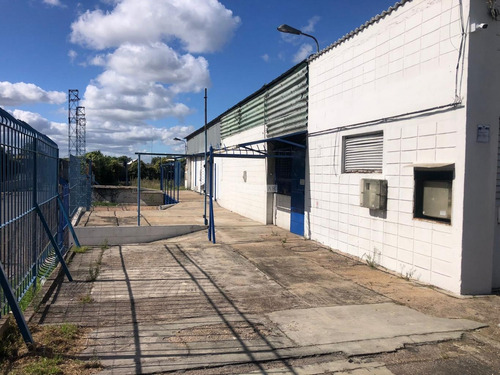 Imagen 20 de 20 de Local Galpon Deposito Industria Nuevo París Emancipacion Con Toda La Maquinaria Y Demás!
