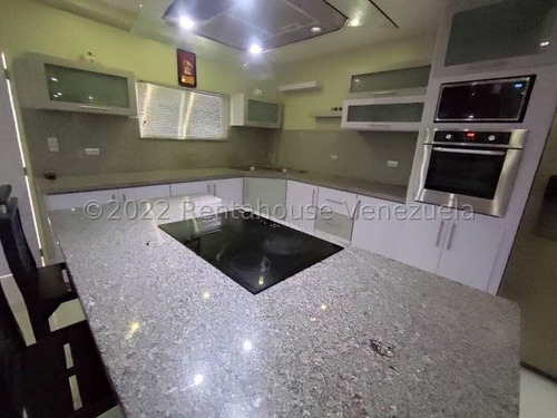 Imagen 6 de 21 de Preciosa Casa En Venta Urbanismo Privado Las Amazonas, Santa Rita 22-27838 Hc