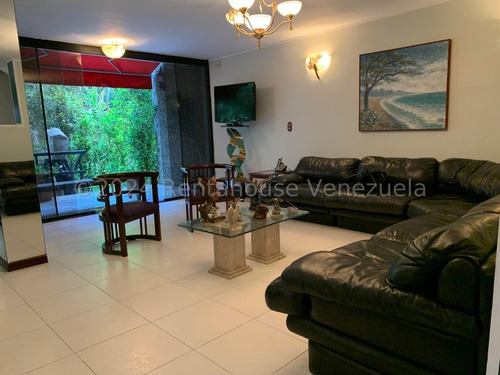 Townhouse En Venta La Boyera Mls# 24-16390 Em