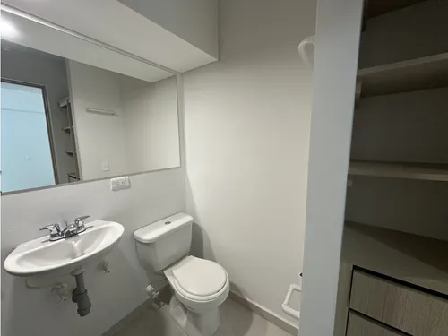 Venta De Apartamento En Itagui Con Vista A La Reserva
