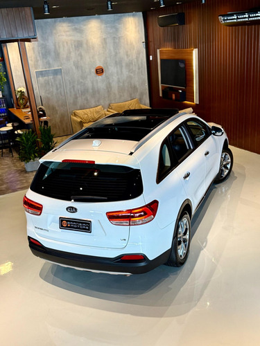 Kia Sorento 3.3 V6 24V 270cv 4x2 Aut.