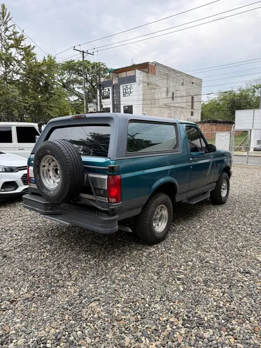 Ford Bronco 5.0 Xlt