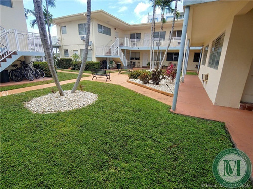 Imagem 10 de 15 de Apartamento - Ap00318 - 67665181
