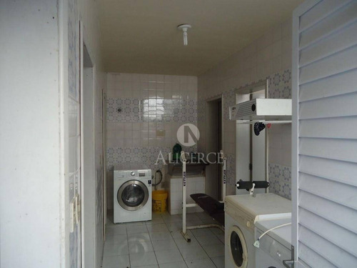 Imagem 23 de 30 de Casa Residencial Com 7 Dormitórios, 3 Suítes E 5 Vagas, Coqueiros, Florianópolis - . - Ca0210