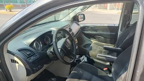 Dodge Grand Caravan 3.7 Se At