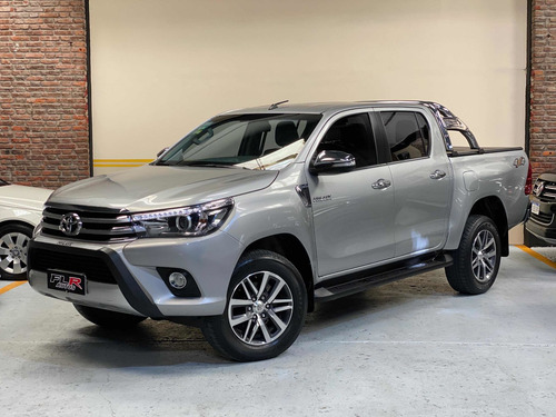 Toyota Hilux 2.8 Cd Srx 177cv 4x4 At 2017