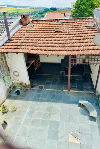 Casa No Centro De Itapevi, Próxima A Estação De Trem, Terminal De Ônibus, Escola E Hospitais