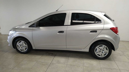 Imagen 3 de 8 de Chevrolet Onix Joy 5p 1.4 N Ls Mt+2017