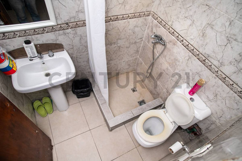 Venta De Local, Con Renta En Dolares