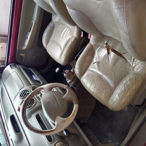 Imagen 3 de 8 de Renault Twingo 2002 1.2 Privilege Pk1 Aa Ab