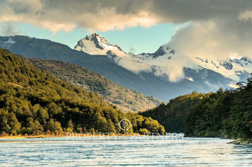 Patagonia, Excepcional Nacimiento Del Rio Baker