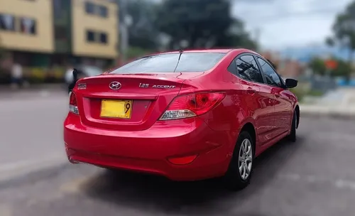 Hyundai Accent 1.6l 4 p