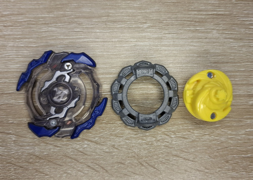 Beyblade Burst Evolution - Roktavor R2 - Hasbro (Usado)