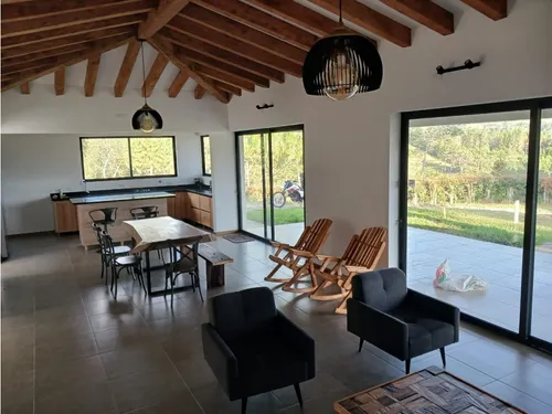 Casa Amoblada En Arriendo En El Retiro