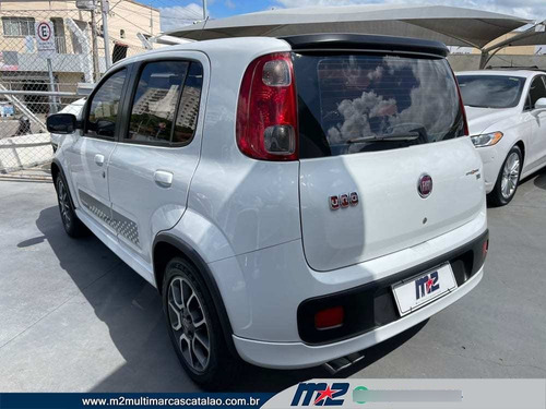 Imagem 3 de 9 de Fiat Uno Sporting 1.4 Evo Fire Flex 8v 4p Flex 2014