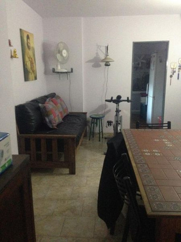 Ramos Mejia **centro**venta Dpto 3 Amb 1º P Con Dos Patios