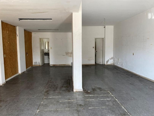Alquiler Local Comercial 66 M2 Av Italia