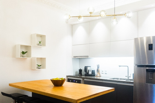 Imagen 9 de 19 de Espectacular Casa Cerca De La Rambla. A Nuevo, Con Fondo Y Garaje