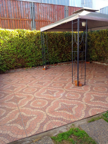 Casa Dos Pisos Amoblada Y Bien Mantenida