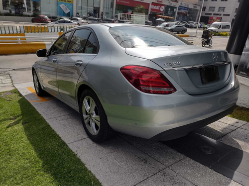 Imagen 5 de 15 de Mercedes-benz Clase C 2018 2.0 200 Cgi Exclusive At