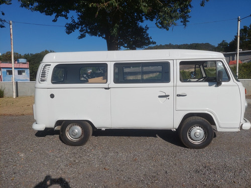 Volkswagen Kombi 1.4 Standard Total Flex 3p