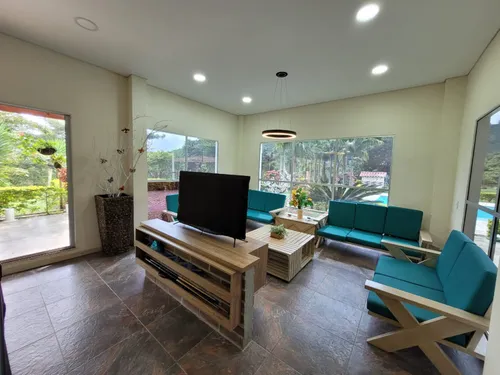 Finca En Venta En Vereda Farallones. Cod V15256