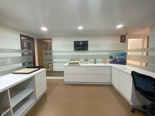 Casa Comercial En Venta En La Castellana