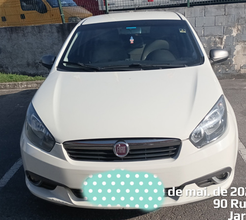 Fiat Grand Siena 1.6 16v Essence Flex Dualogic 4p