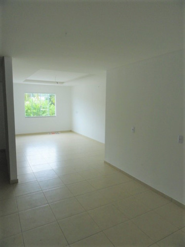 Lindo Triplex Geminado Com Acabamento Impecável Possuindo 3 Quartos Sendo 1 Suite, Proximo De Escolas, Mercado, Farmacias E Pronto Para Morar.agende Sua Visita. - 3577700v