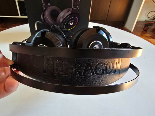 Excelentes Auriculares Redragon Lamia 2 Rgb 7.1 Desgastados Negro (Usado)