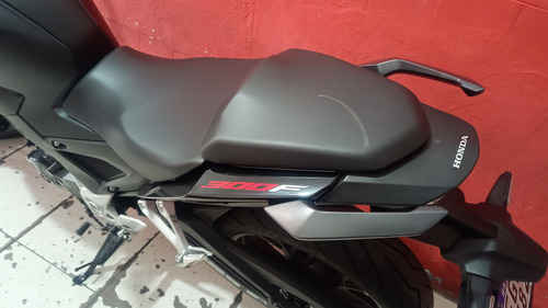 Honda Cb300f Twister 2023 Com Baixo Km