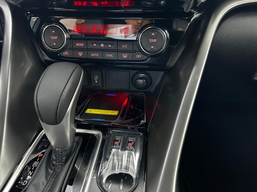 Mitsubishi Eclipse Cross 1.5 MIVEC TURBO GASOLINA HPE BLACK CVT