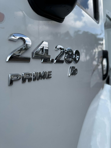 Vw 24280 Truck Caçamba Basculante 2023