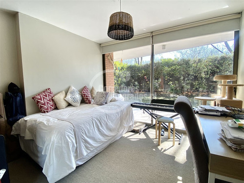 Departamento En Venta 2 Dorm. Con Jardín En Vitacura