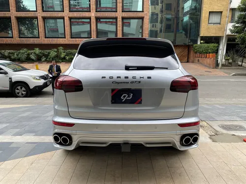 Porsche Cayenne Gts