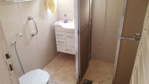 Casa 03 Quartos,suíte, Varanda, 02 Vagas, No Bairro Cachoeirinha. - 7354