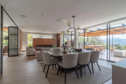 Casa En Venta En La Calera. Cod V6010