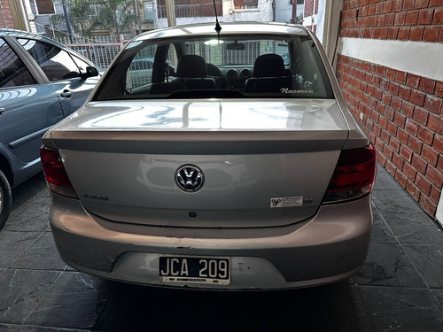 Volkswagen Voyage 1.6 Comfortline Plus 101cv