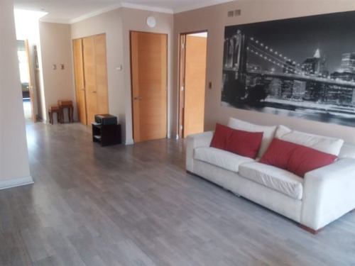 Casa En Venta De 4 Dorm. En Vitacura